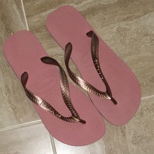 DONATED! NWOT Havaianas Flip Flops